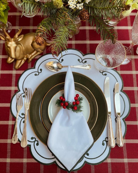 The Effortless Host: Seasonal Entertaining Made Easy