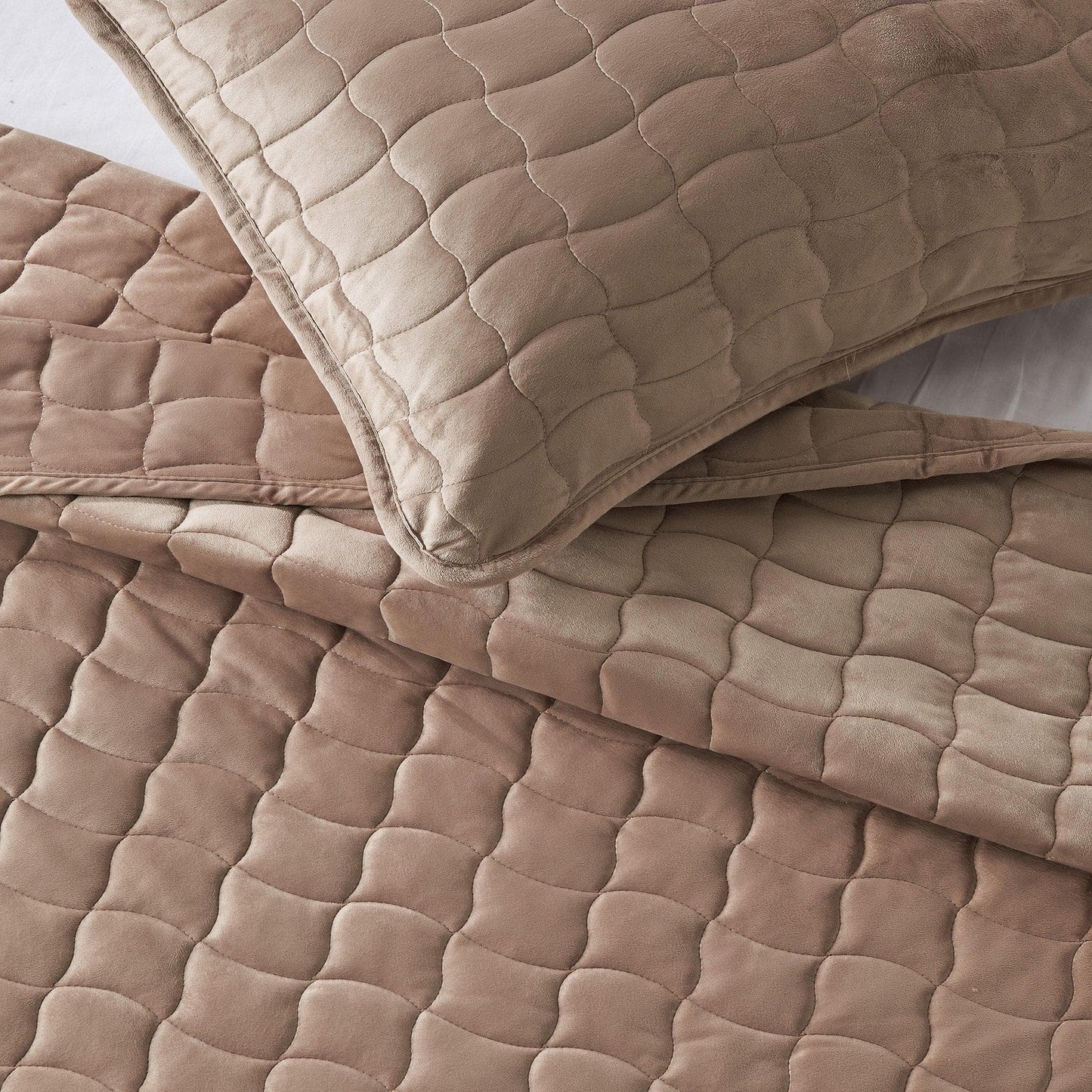 Vivica Velvet Box-Stitched Quilt Set
