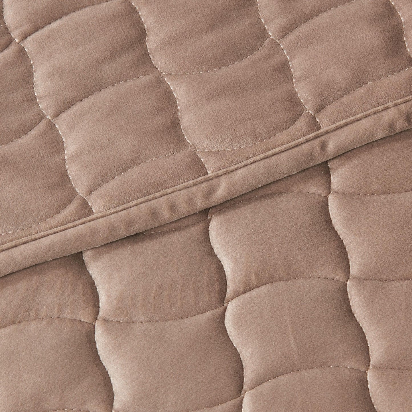 Vivica Velvet Box-Stitched Quilt Set