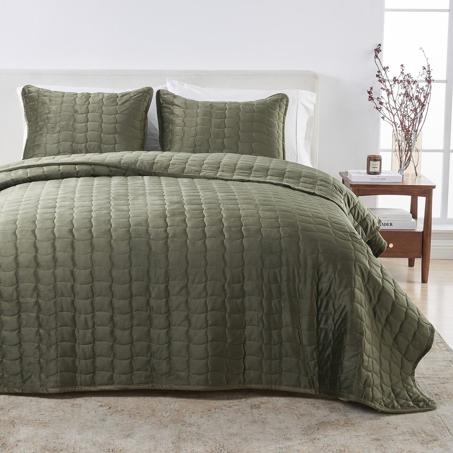 Vivica Velvet Box-Stitched Quilt Set