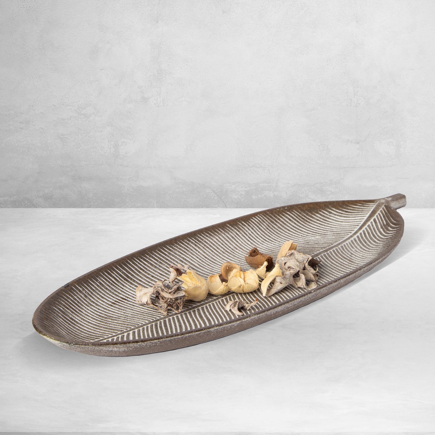 Haku Banana Leaf Wood Tray
