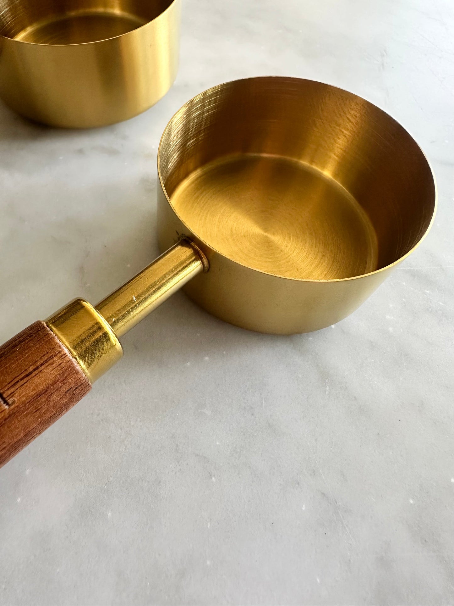 Acacia Wood & Gold Measuring Cups
