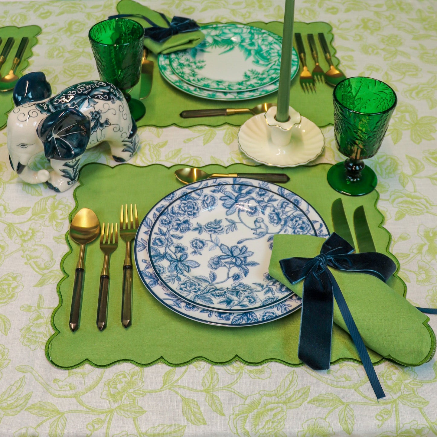 Botanic Imprinted Chalice Set