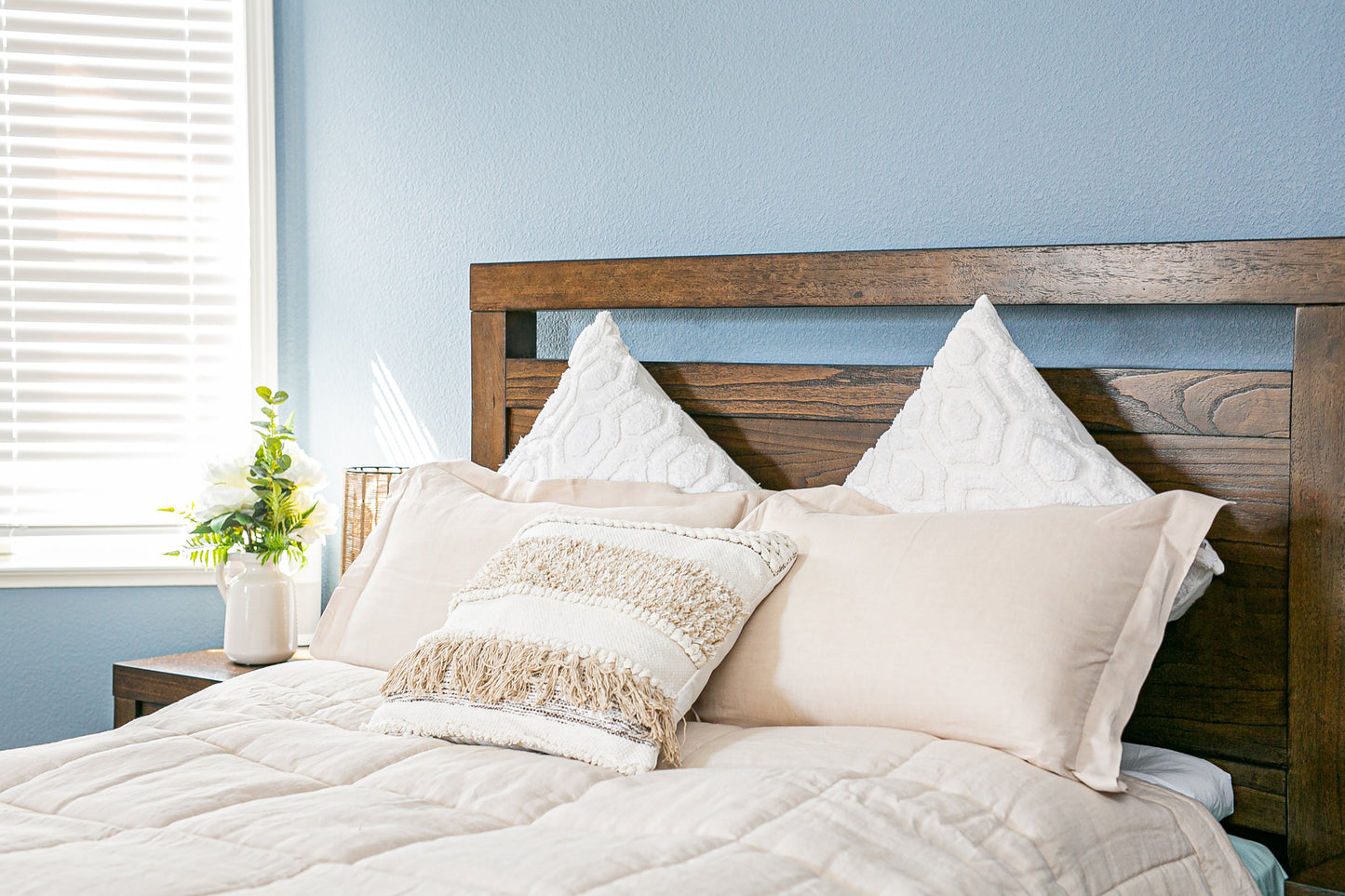 Vale Linen Comforter Set