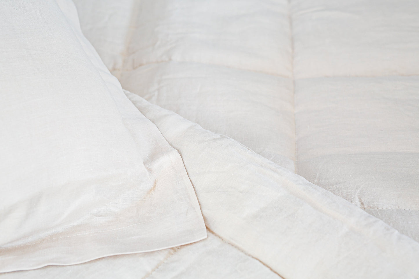 Vale Linen Comforter Set