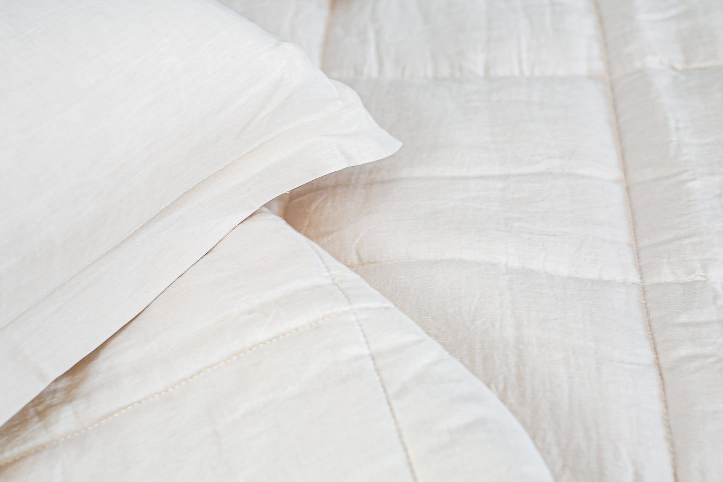 Vale Linen Comforter Set
