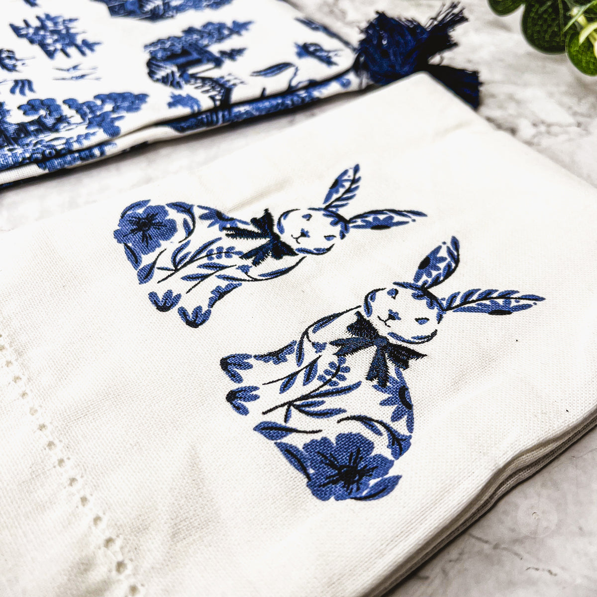 Chinoiserie Bleu Bunny