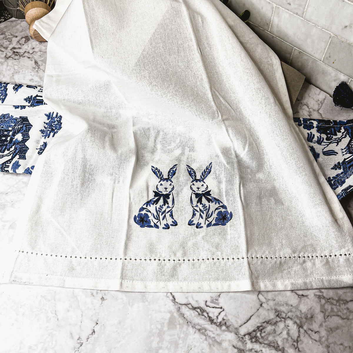 Chinoiserie Bleu Bunny