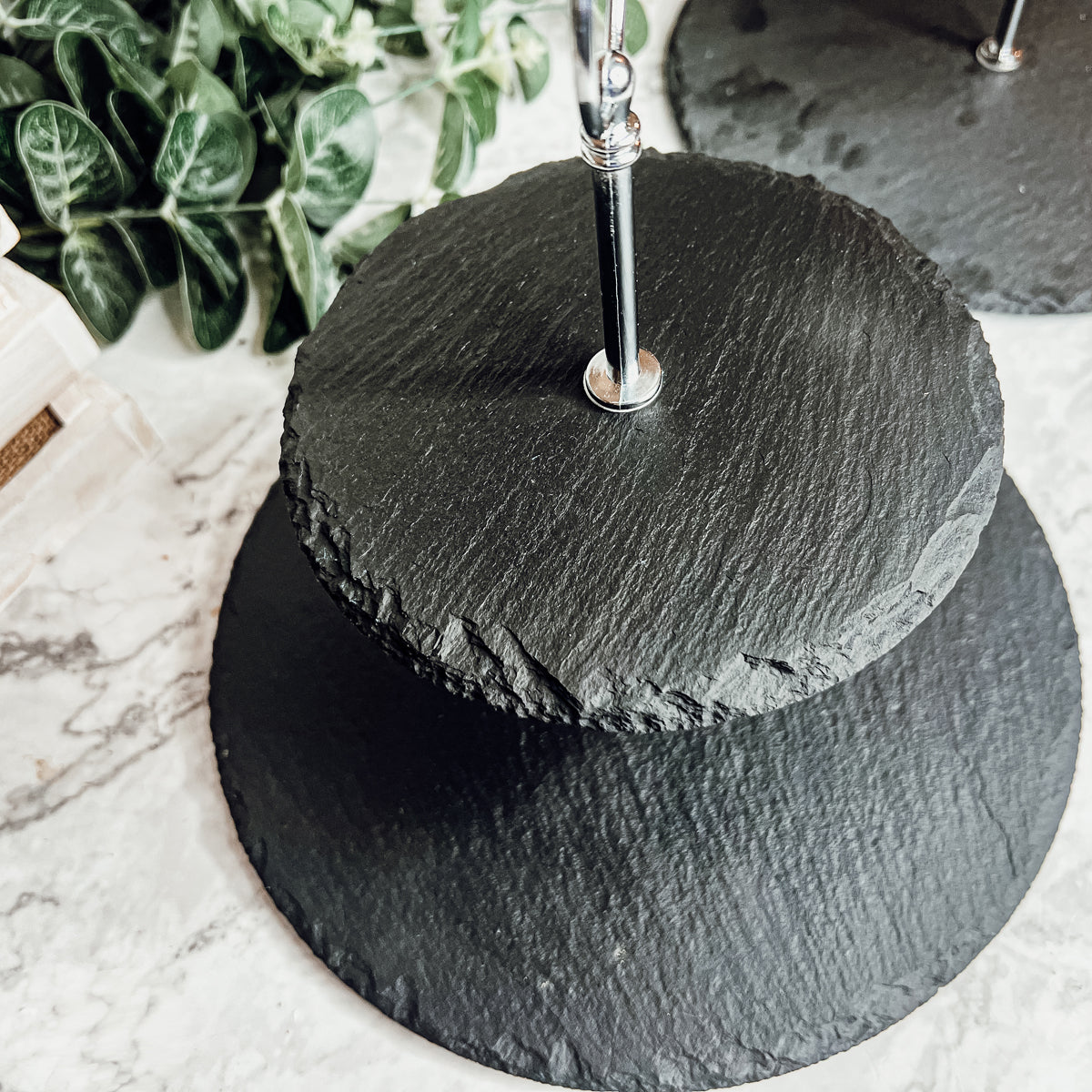 Savana Tiered Slate Stand