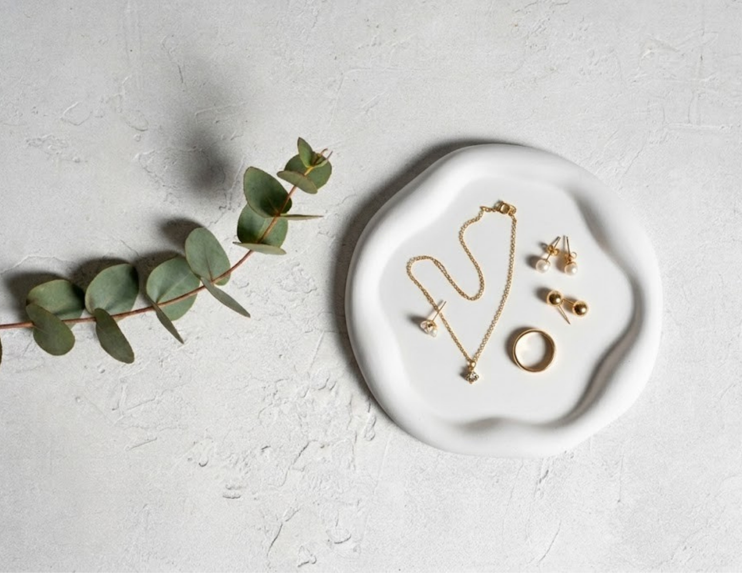 Organic Wavy Artisan Tray