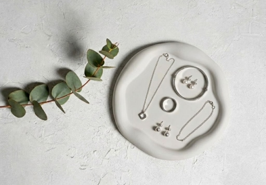 Organic Wavy Artisan Tray