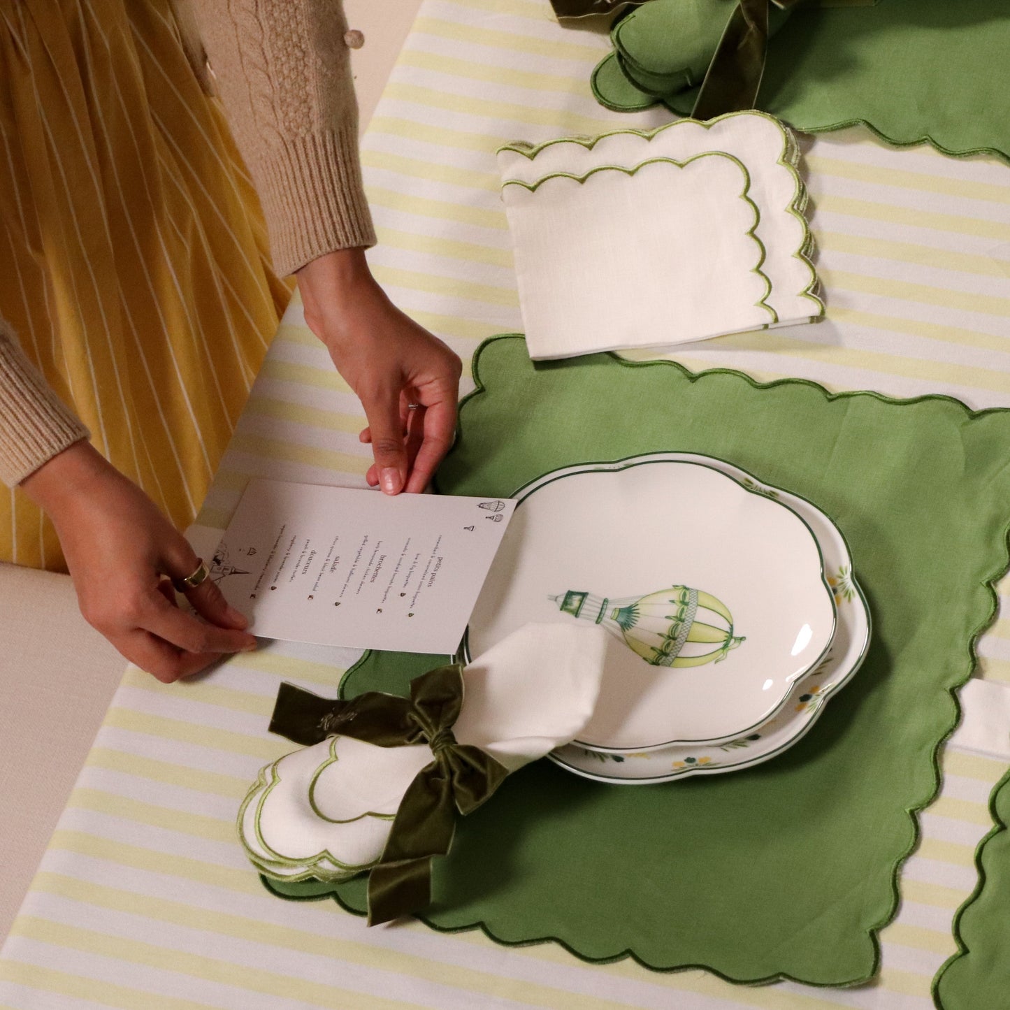 Fir Green Velvet Napkin Bow Tie