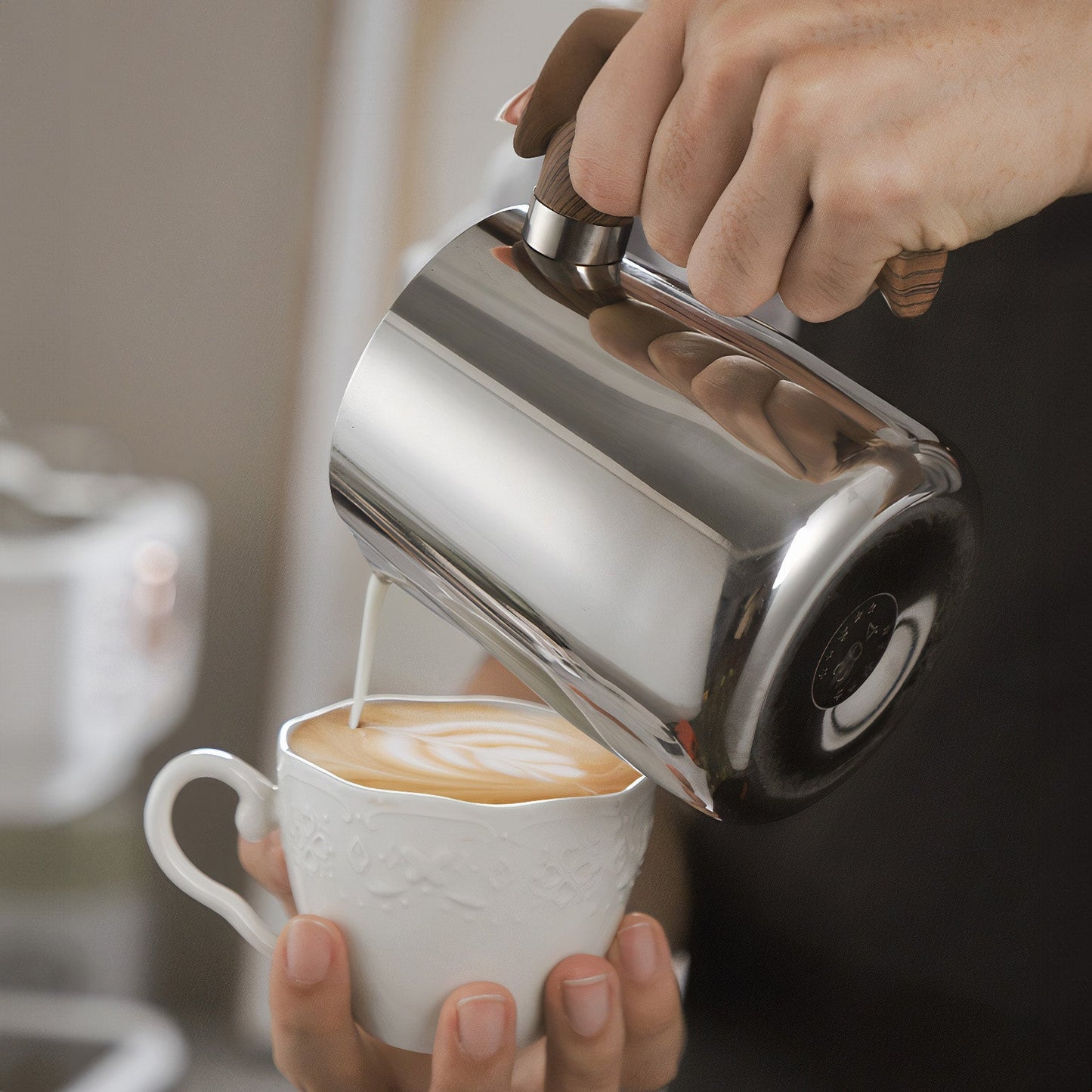 Liora Thickened Frothing Milk Jugs