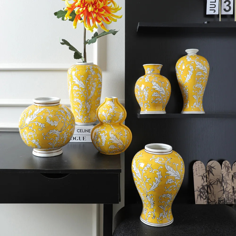 Chinoiserie Flower Porcelain Vase