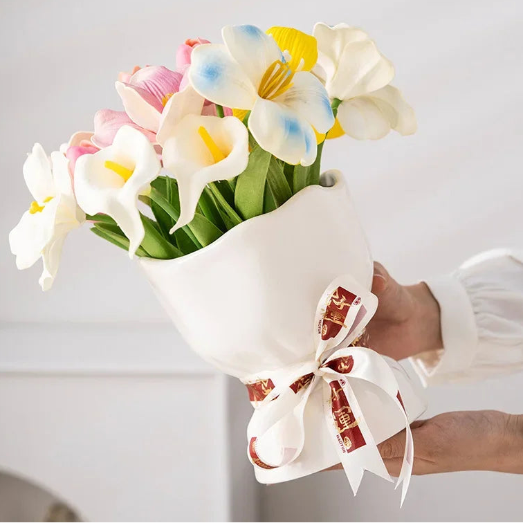 Lovely Ribbon Ceramic Vase Set by DecorBites™