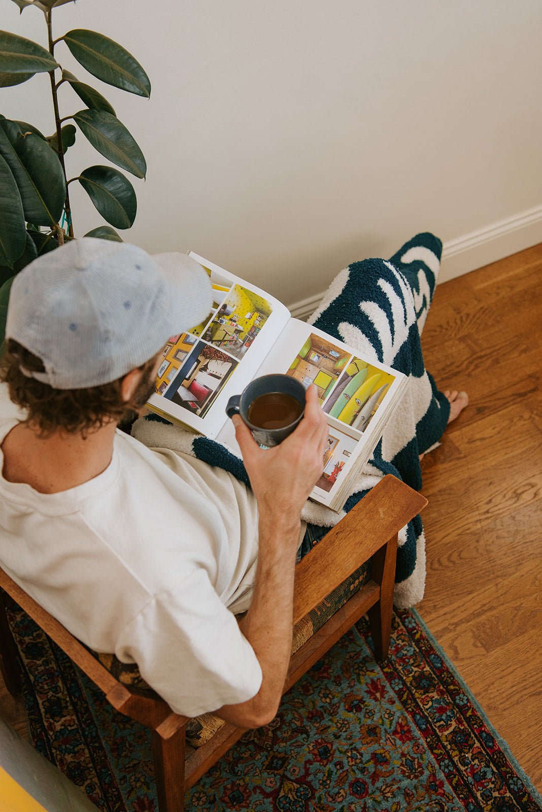 Pacific Blue Paradise Plush Throw