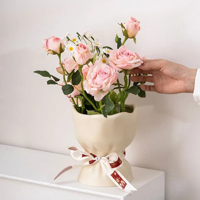 Lovely Ribbon Ceramic Vase Set by DecorBites™