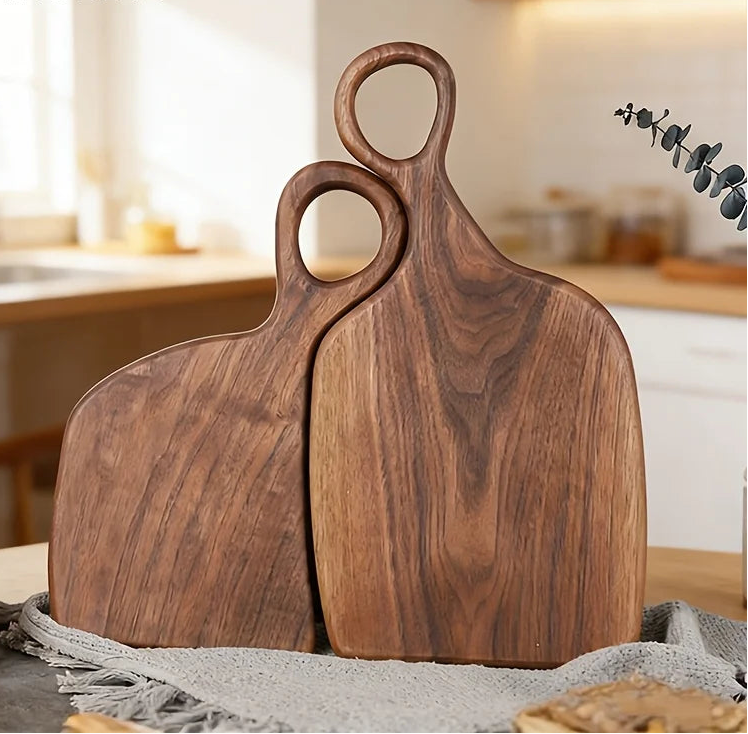 Handmade Acacia Wood Cutting Boards by Kemorela