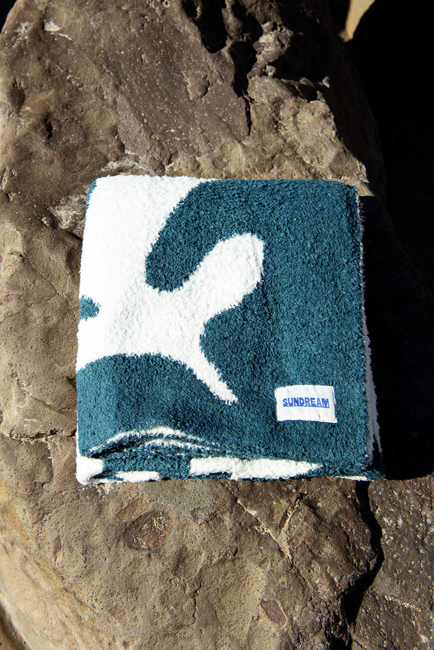 Pacific Blue Paradise Plush Throw