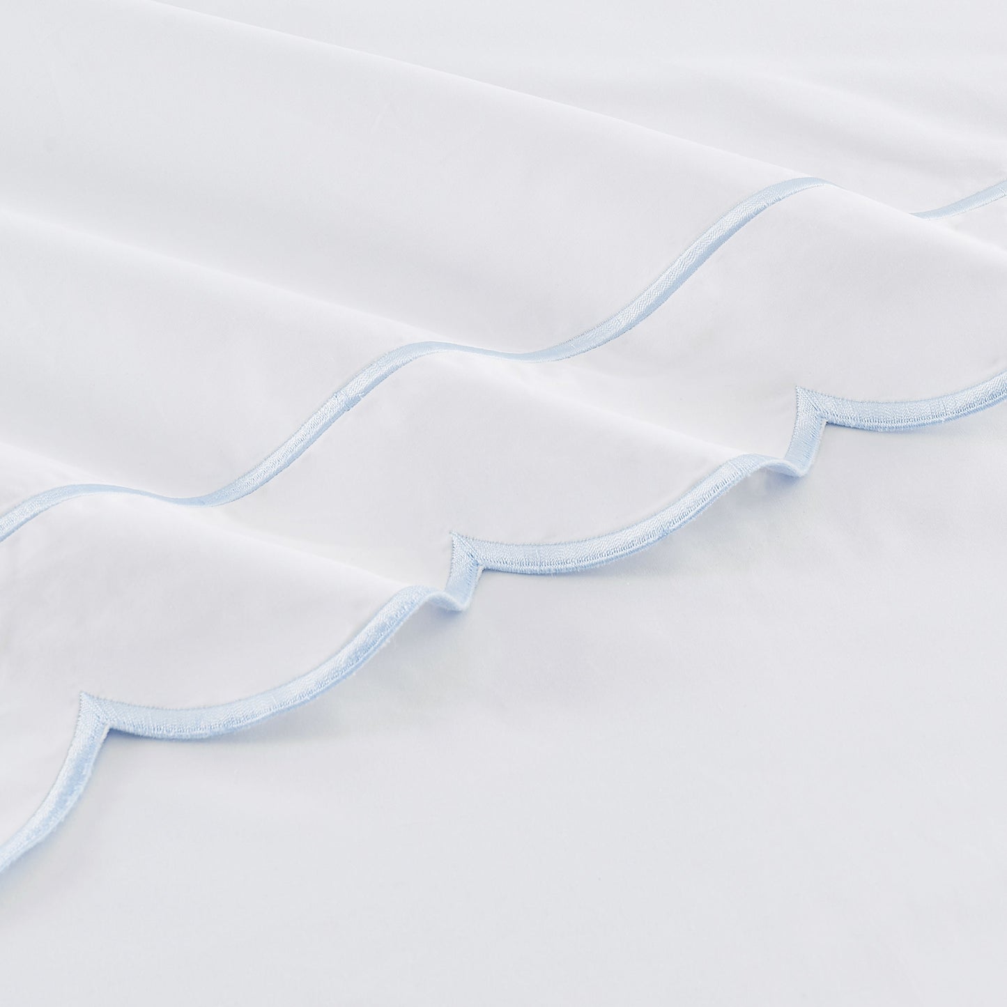 Scallop Frame Embroidered Cotton Sheet Set