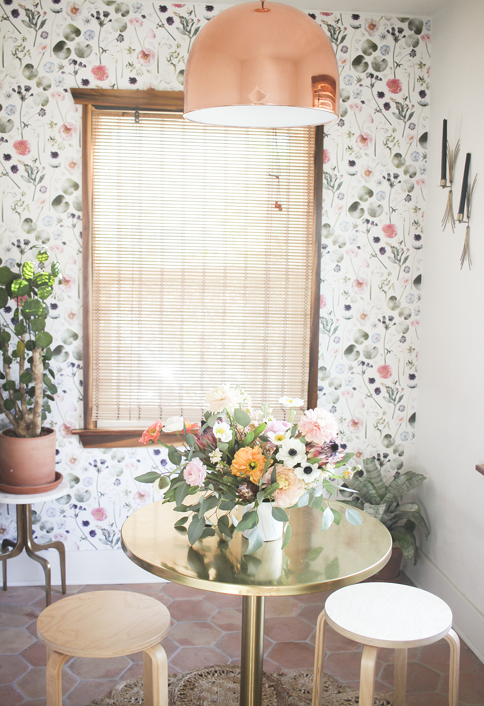 Floral Finds Wallpaper, white