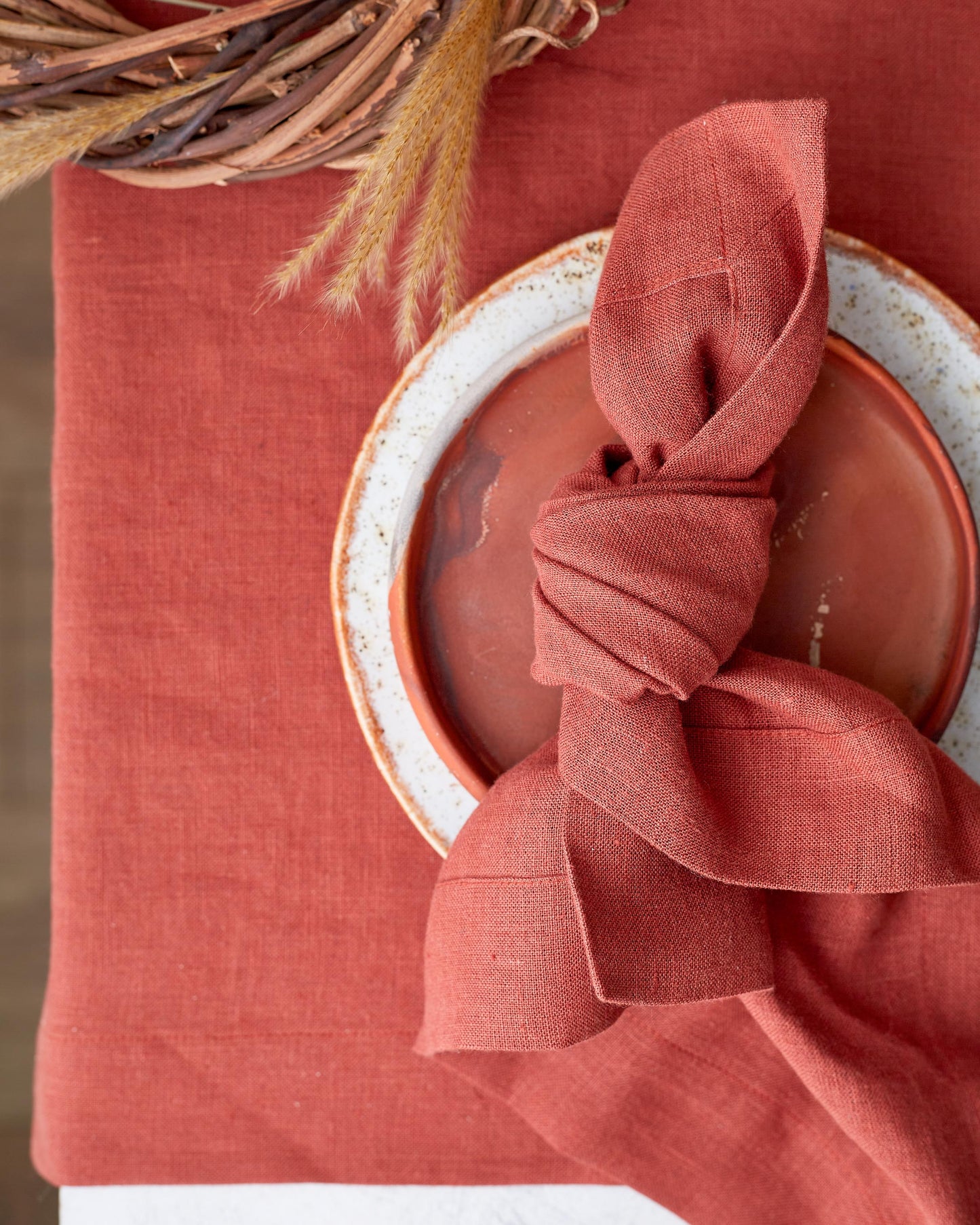 Lara Soft Linen Table Runners