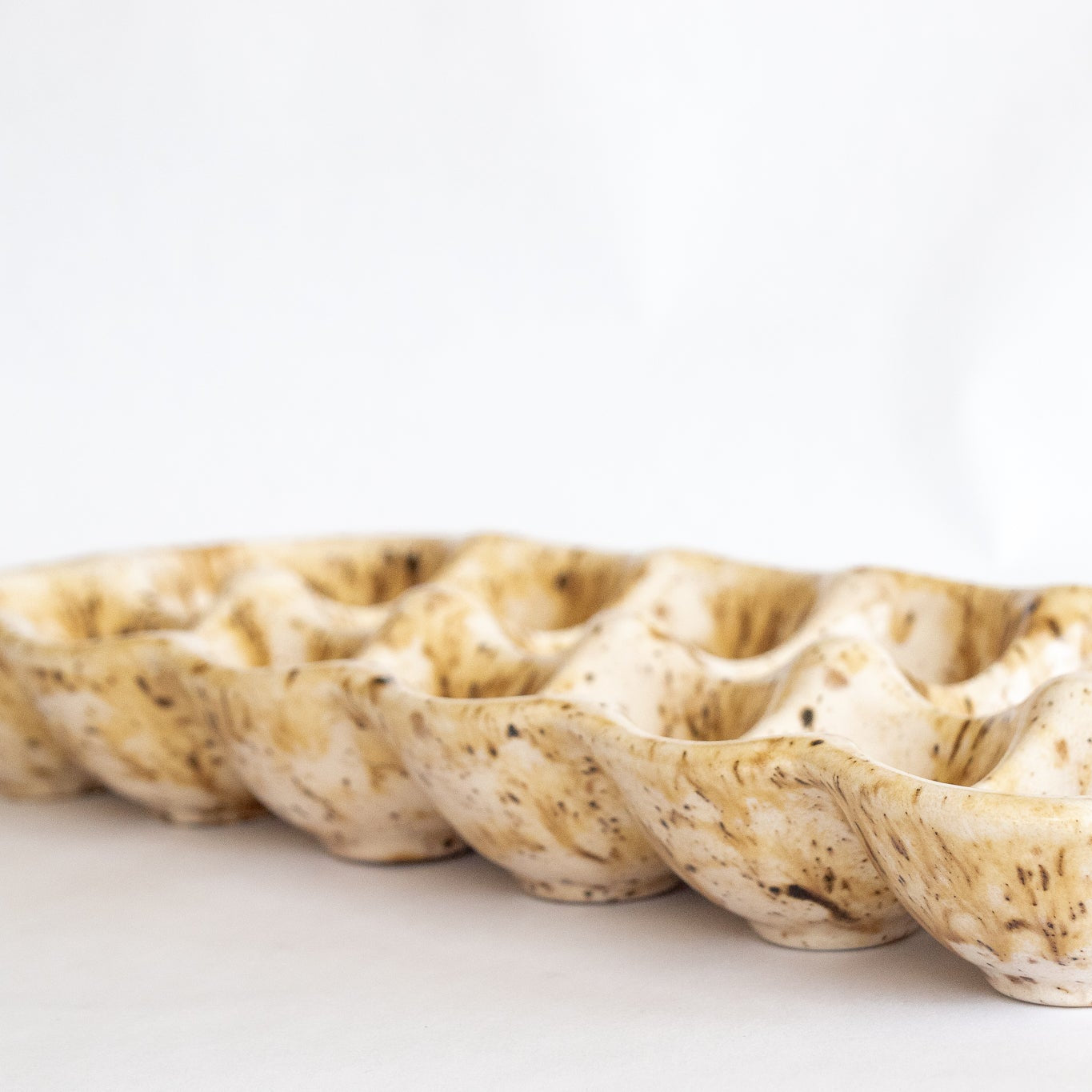 Fenni Ceramic Egg Carton