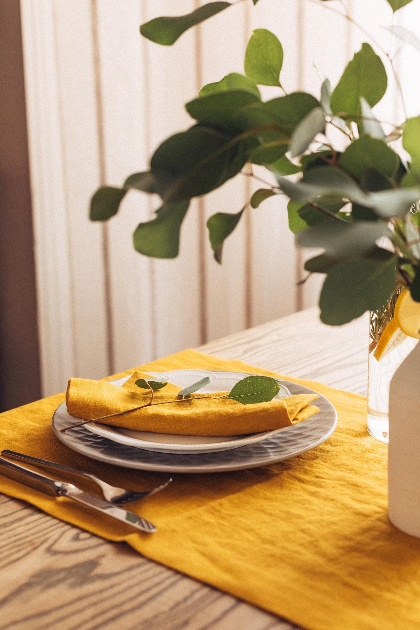 Lara Soft Linen Table Runners