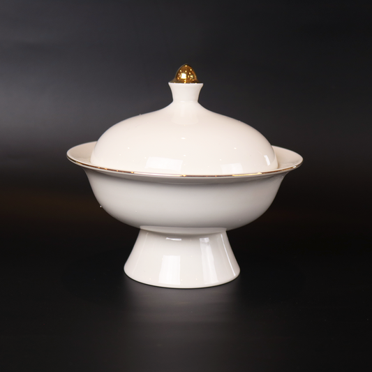 White Versaille Soup Bowl with Lid- Set of 4